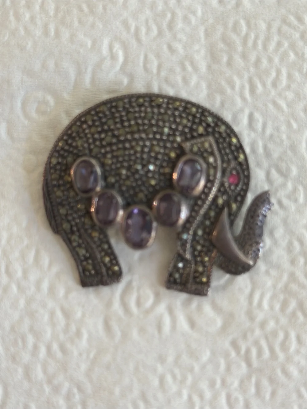 N/A charming vintage